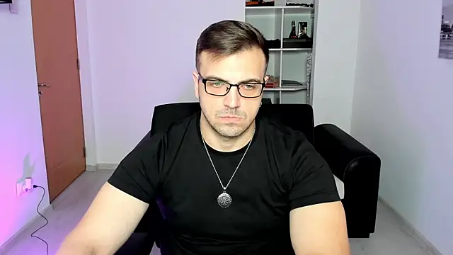 Snapshot of Jace_Thorne chatting on September 30, 2025, 6:13 pm Jace Thorne online show from September 30, 2025, 6:13 pm