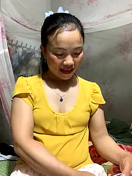 Snapshot of _losrt_cherry_ chatting on October 3, 2025, 1:08 pm  losrt cherry  online show from October 3, 2025, 1:08 pm