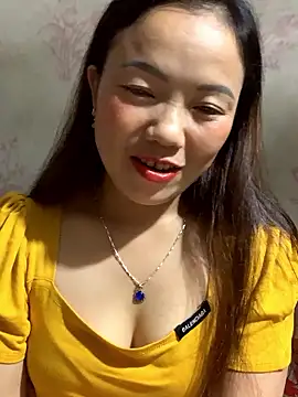 Snapshot of _losrt_cherry_ chatting on October 15, 2025, 2:01 am  losrt cherry  online show from October 15, 2025, 2:01 am