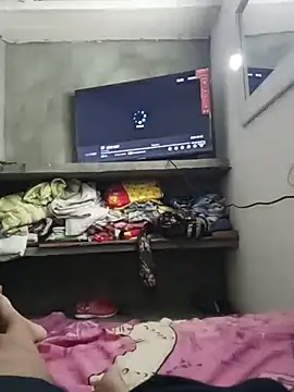 carluis2 online show from May 23, 2026, 2:39 am