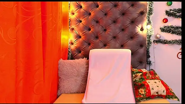 Luna021 1 online show from December 22, 2025, 7:44 pm