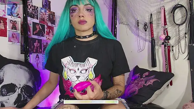 agathaaiko6 online show from September 25, 2025, 12:03 am