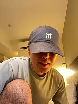 Snapshot of KAMESAN08 chatting on September 27, 2025, 11:48 am KAMESAN08 online show from September 27, 2025, 11:48 am