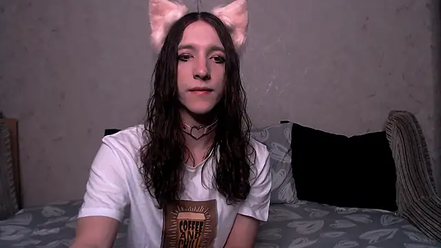 Snapshot of SilverMuse_ chatting on October 9, 2025, 11:58 pm SilverMuse online show from October 9, 2025, 11:58 pm