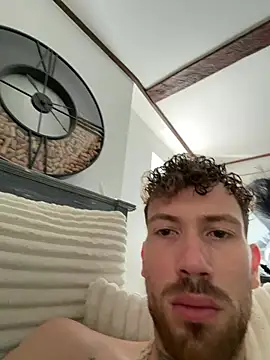 bobsex211 online show from June 21, 2026, 8:28 am
