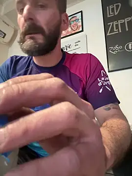 Snapshot of Yomismotedoy chatting on March 3, 2026, 5:08 pm Yomismotedoy online show from March 3, 2026, 5:08 pm