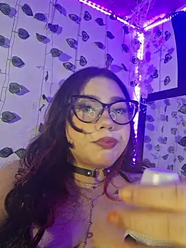 MegXo online show from November 7, 2025, 7:52 am