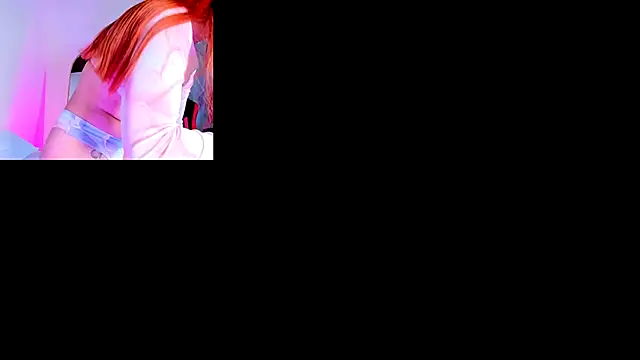 Hayley  Roberts online show from October 11, 2025, 7:34 pm