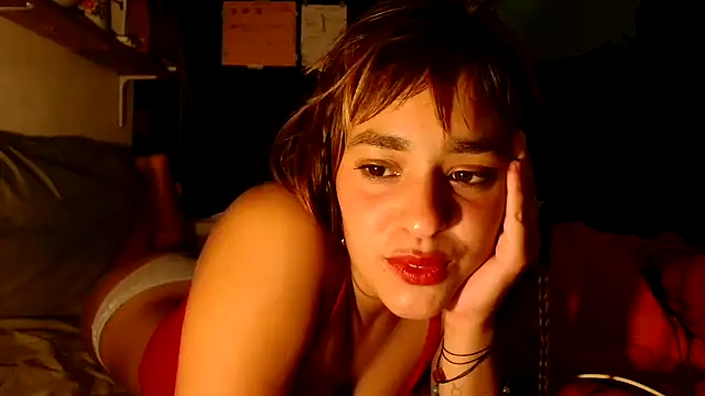 AmaresMieles online show from September 17, 2025, 8:54 pm