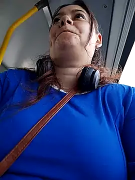 Snapshot of Flacara100 chatting on September 18, 2025, 6:04 am Flacara100 online show from September 18, 2025, 6:04 am