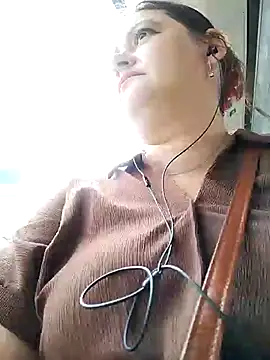 Snapshot of Flacara100 chatting on September 20, 2025, 6:58 am Flacara100 online show from September 20, 2025, 6:58 am