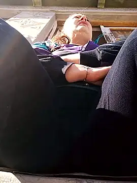 Snapshot of Flacara100 chatting on March 11, 2026, 12:22 pm Flacara100 online show from March 11, 2026, 12:22 pm