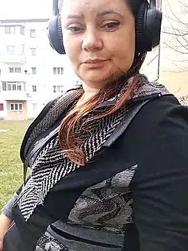 Snapshot of Flacara100 chatting on March 18, 2026, 9:23 am Flacara100 online show from March 18, 2026, 9:23 am