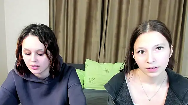 Snapshot of GabrielleLynchard chatting on September 22, 2025, 7:05 pm GabrielleLynchard online show from September 22, 2025, 7:05 pm