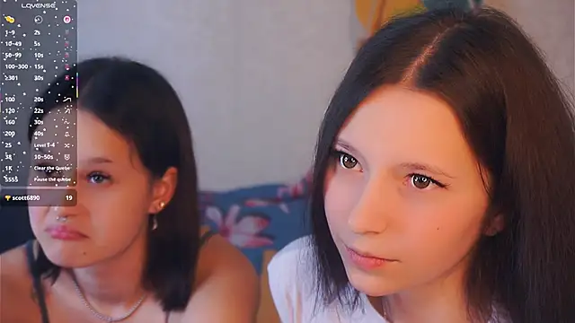 Snapshot of GabrielleLynchard chatting on October 24, 2025, 7:43 pm GabrielleLynchard online show from October 24, 2025, 7:43 pm