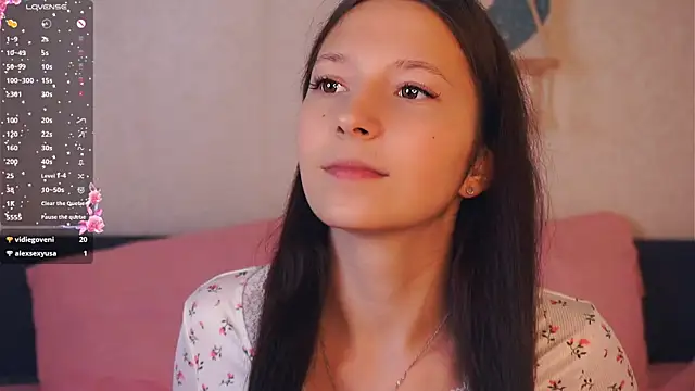 Snapshot of GabrielleLynchard chatting on October 30, 2025, 6:52 pm GabrielleLynchard online show from October 30, 2025, 6:52 pm