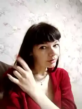 AliceSwan1122 online show from May 4, 2026, 6:15 pm