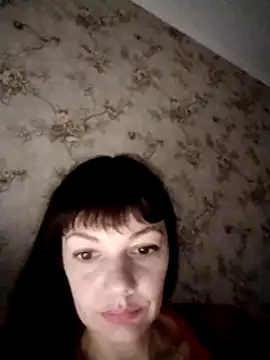 AliceSwan1122 online show from July 7, 2026, 7:51 pm