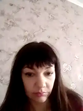 AliceSwan1122 online show from July 8, 2026, 1:04 pm