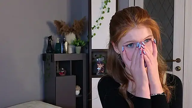 pielittle online show from September 29, 2025, 4:39 am