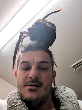 Clownboi17 online show from November 20, 2025, 5:40 am