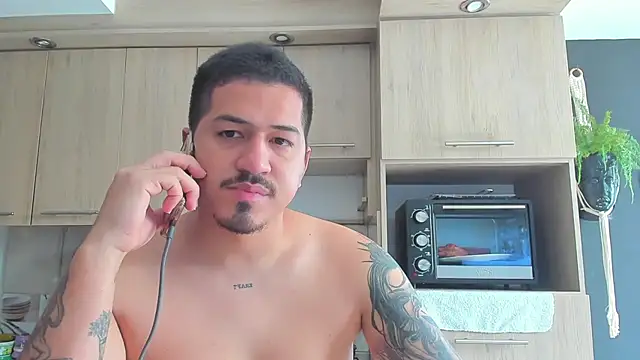 Snapshot of Arnolwilliams chatting on September 24, 2025, 7:06 pm Arnolwilliams online show from September 24, 2025, 7:06 pm