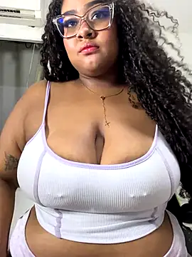 Dakota  Luxx00 online show from September 28, 2025, 4:18 am