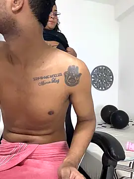 Dakota  Luxx00 online show from October 21, 2025, 2:01 am