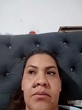 LaraStons online show from October 1, 2025, 6:36 pm