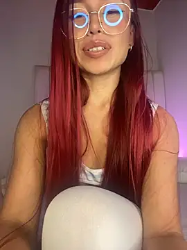 Snapshot of Abbi_Gomez chatting on April 7, 2026, 2:45 am Abbi Gomez online show from April 7, 2026, 2:45 am