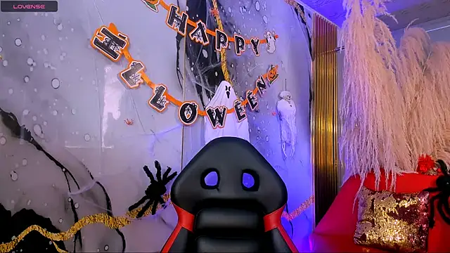 Snapshot of celeste_hot__ chatting on October 17, 2025, 8:33 pm celeste hot   online show from October 17, 2025, 8:33 pm