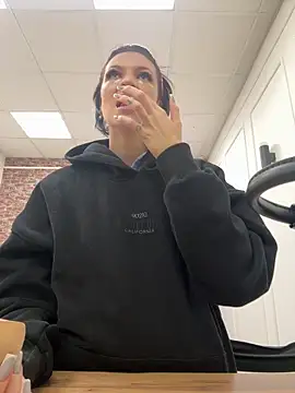 Snapshot of EmmaStarkk chatting on September 27, 2025, 4:17 am EmmaStarkk online show from September 27, 2025, 4:17 am