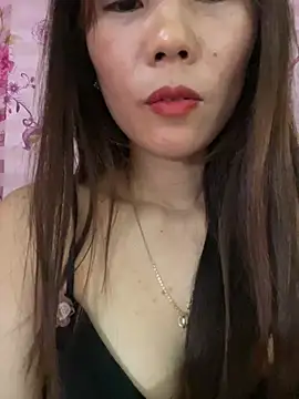 Moon pusy online show from June 12, 2026, 3:05 am