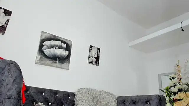 sabrina xxx11 online show from September 26, 2025, 7:18 pm