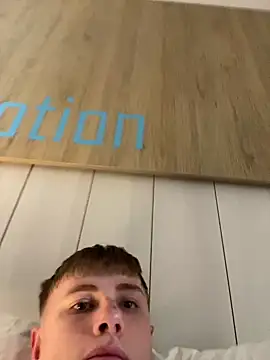 Snapshot of Sammyboy2211 chatting on October 3, 2025, 3:31 pm Sammyboy2211 online show from October 3, 2025, 3:31 pm