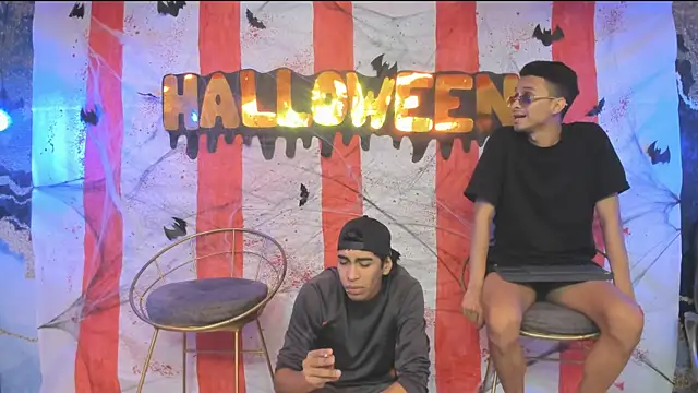 Juicy Creww online show from October 14, 2025, 9:32 am