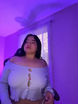 sophie mejia online show from September 16, 2025, 1:12 pm