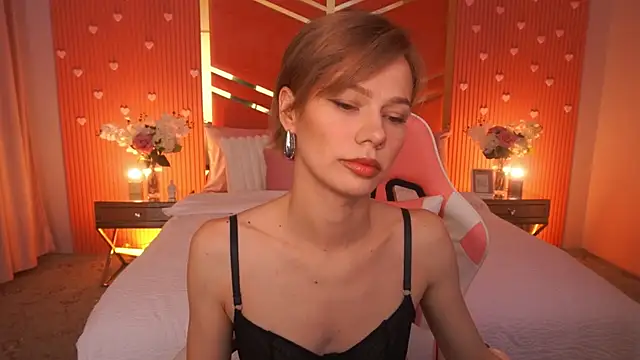 ShyySiren online show from June 26, 2026, 7:24 am