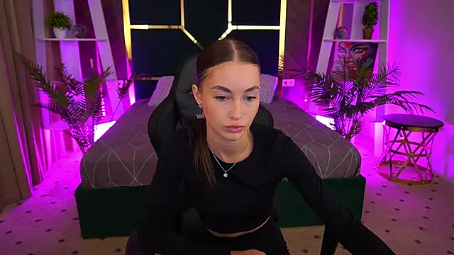 CherryyLulu online show from September 26, 2025, 7:01 am