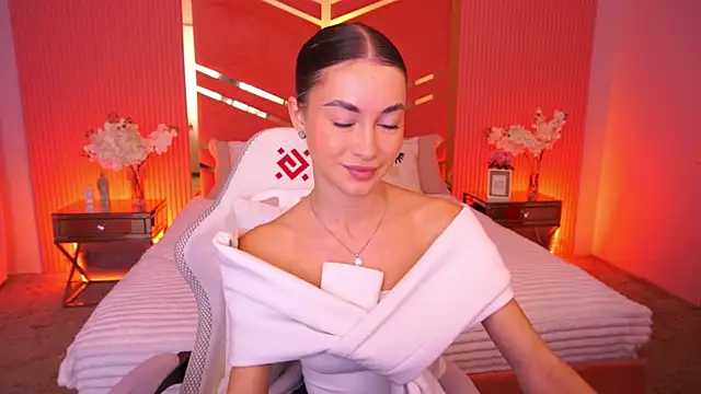 CherryyLulu online show from October 21, 2025, 7:42 am