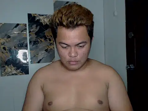 Snapshot of Gayasianzowe chatting on September 24, 2025, 7:12 am Gayasianzowe online show from September 24, 2025, 7:12 am