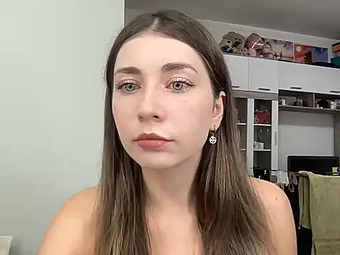 Snapshot of Felvane chatting on November 1, 2025, 7:38 pm Felvane online show from November 1, 2025, 7:38 pm