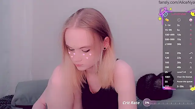 Snapshot of AliceNya_cute chatting on September 21, 2025, 4:03 am AliceNya cute online show from September 21, 2025, 4:03 am