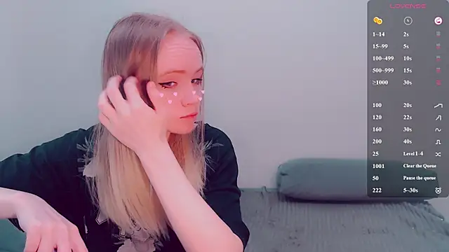 AliceNya cute online show from April 27, 2026, 5:16 am