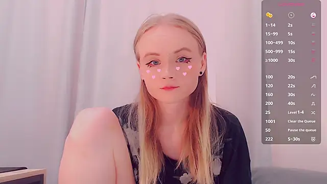 AliceNya cute online show from June 20, 2026, 3:42 am