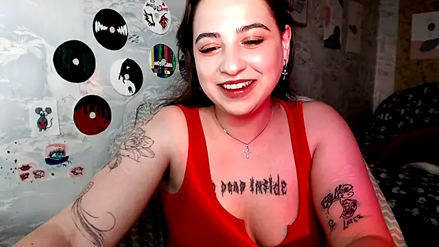 Snapshot of Olivia_Defo chatting on September 17, 2025, 12:51 pm Olivia Defo online show from September 17, 2025, 12:51 pm