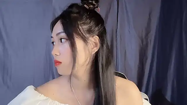 Snapshot of Lyly4757 chatting on September 23, 2025, 4:59 am Lyly4757 online show from September 23, 2025, 4:59 am