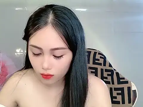 Snapshot of Lyly4757 chatting on October 29, 2025, 8:05 am Lyly4757 online show from October 29, 2025, 8:05 am