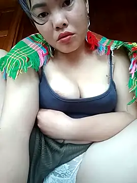 Snapshot of emilyzz chatting on October 3, 2025, 3:36 am emilyzz online show from October 3, 2025, 3:36 am