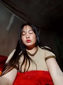 emilyzz online show from March 12, 2026, 1:06 pm